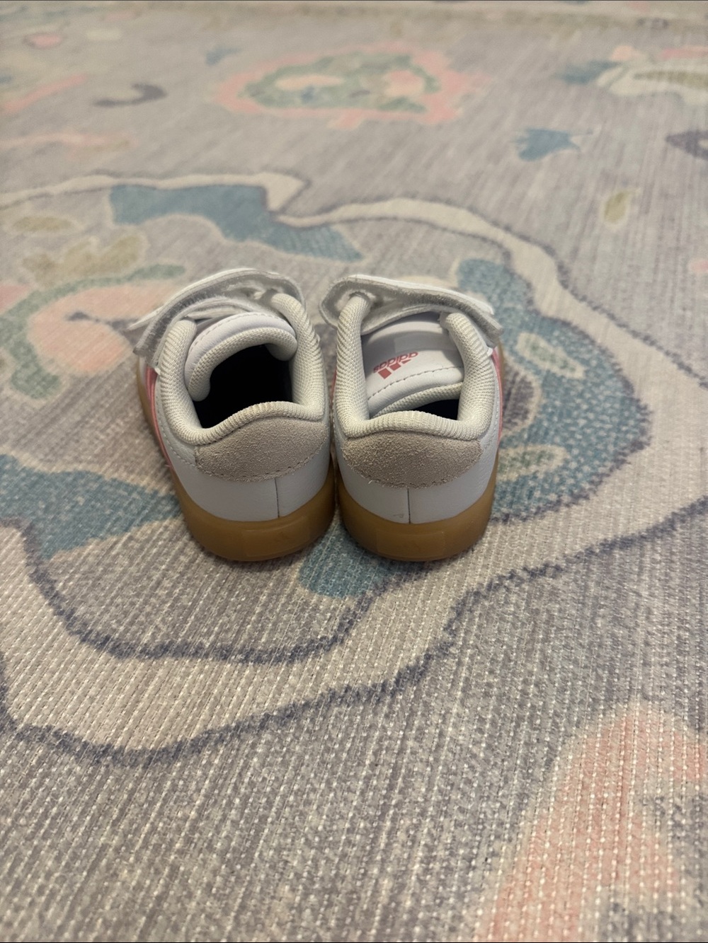 Toddler adidas - size 6 - Picture 2 of 4